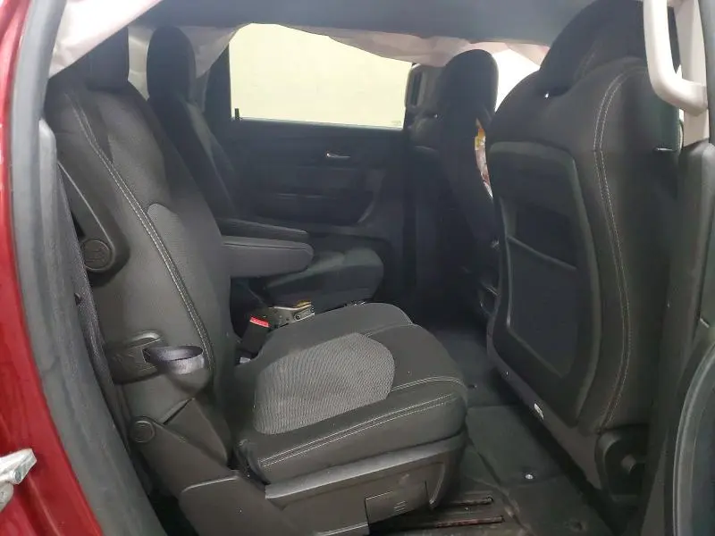 2015 CHEVROLET TRAVERSE LT  