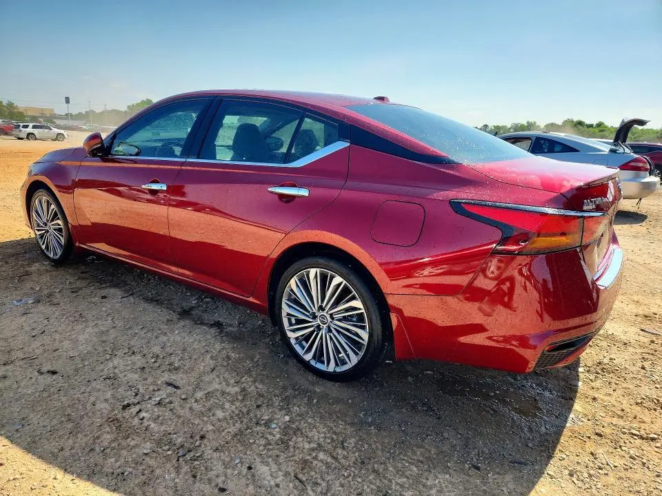 2023 NISSAN ALTIMA SL  