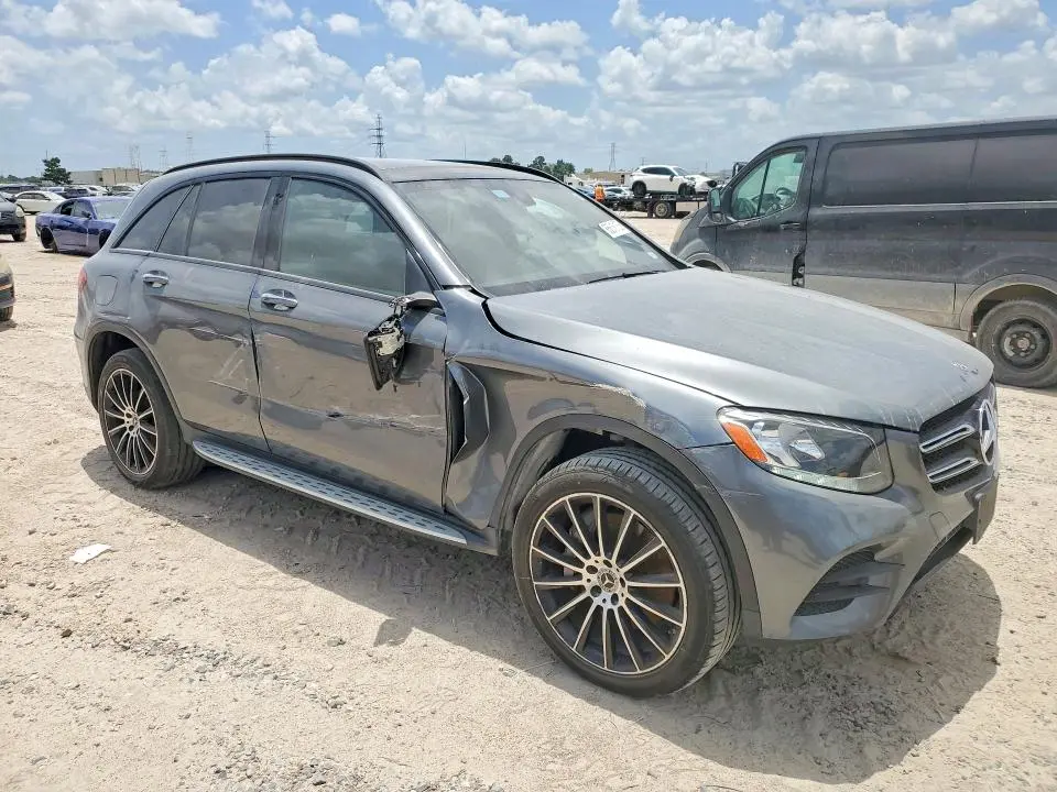 2019 MERCEDES-BENZ GLC 300  