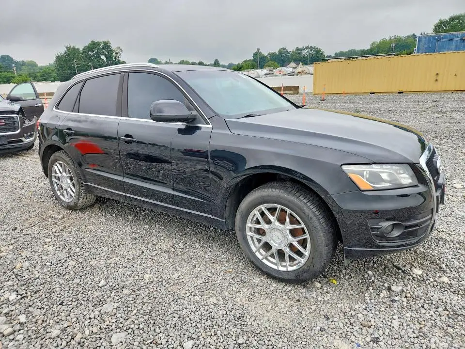 2010 AUDI Q5 PREMIUM PLUS  