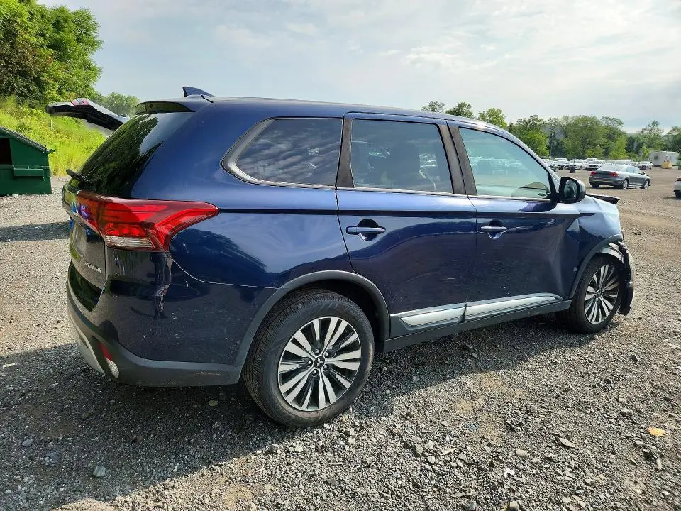 2019 MITSUBISHI OUTLANDER SE  