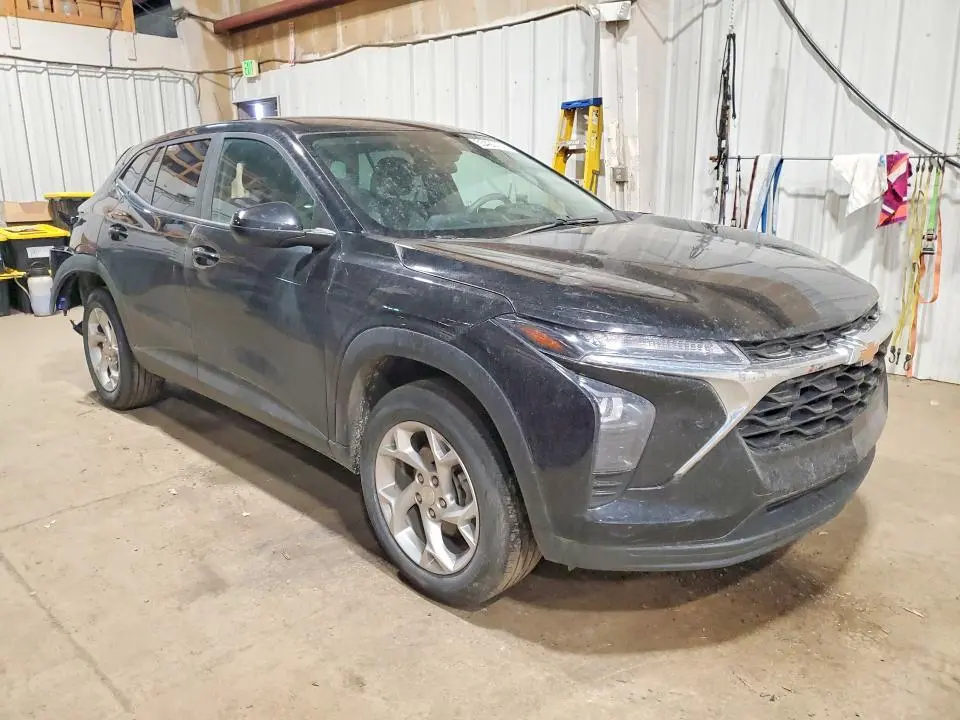 2024 CHEVROLET TRAX LS  