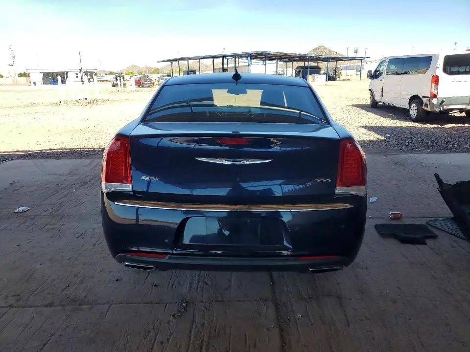 2015 CHRYSLER 300 LIMITED  