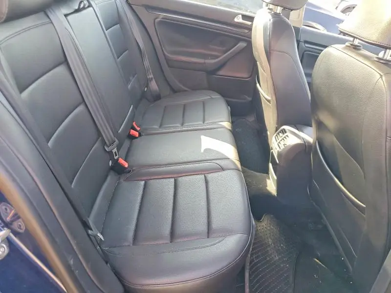 2011 VOLKSWAGEN JETTA S  