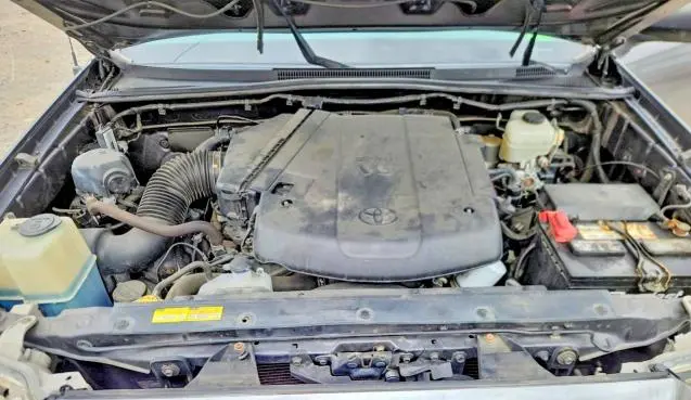 2015 TOYOTA TACOMA V6  