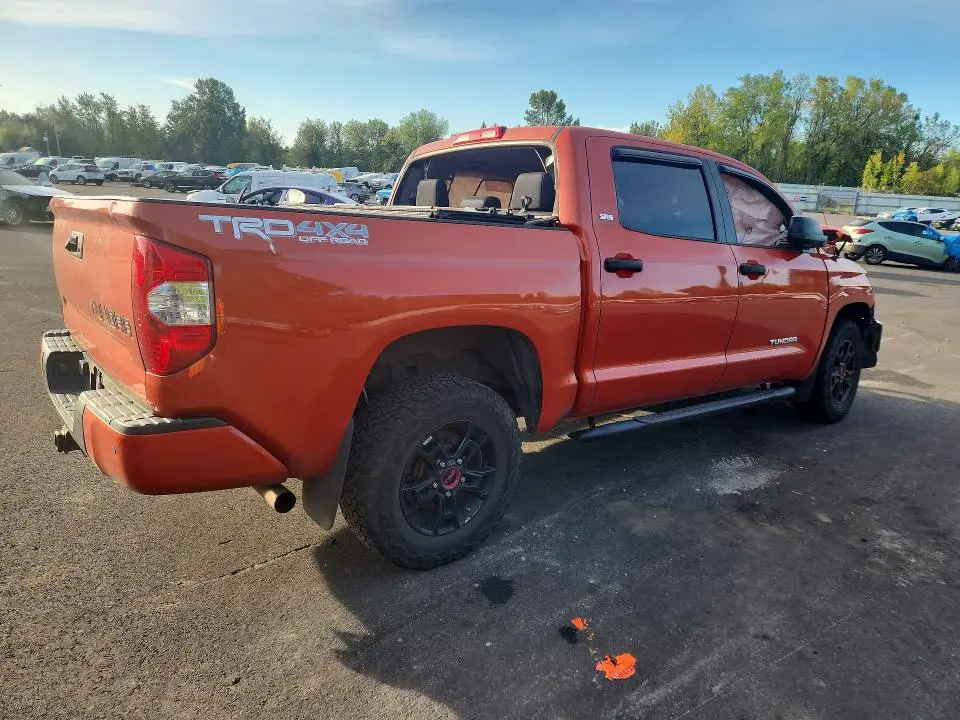 2016 TOYOTA TUNDRA SR5  