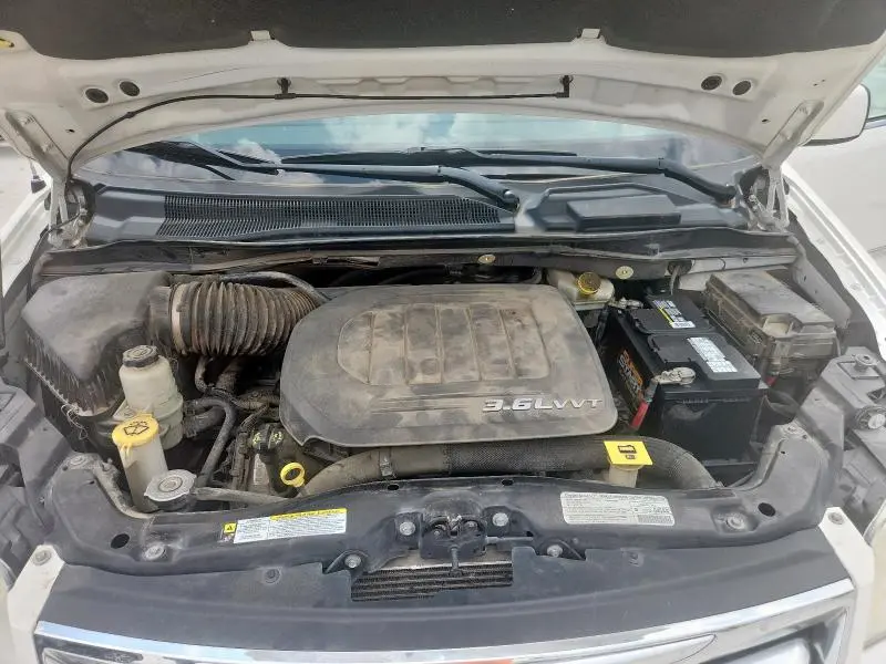 2013 CHRYSLER TOWN & COUNTRY TOURING  