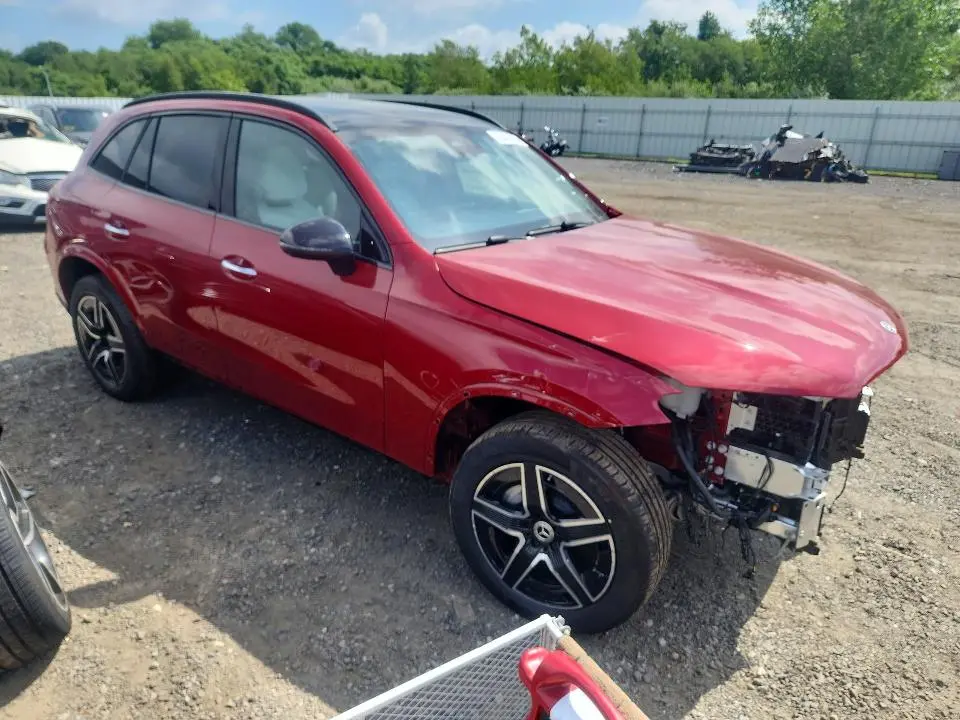 2026 MERCEDES-BENZ GLC 300 4MATIC  
