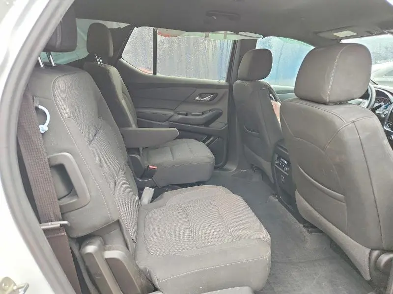2022 CHEVROLET TRAVERSE LT  