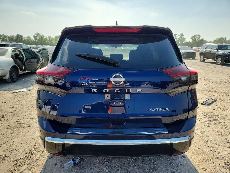 2024 NISSAN ROGUE PLATINUM  