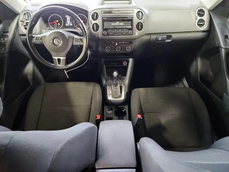 2013 VOLKSWAGEN TIGUAN S  