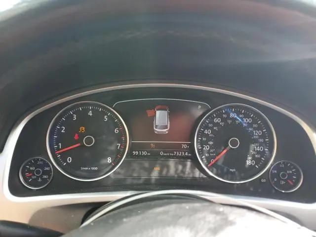 2016 VOLKSWAGEN TOUAREG SPORT  