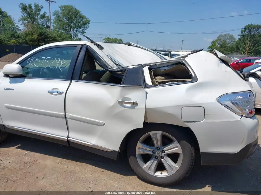 2013 TOYOTA HIGHLANDER LIMITED V6
