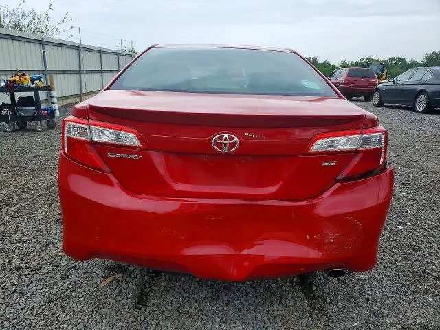 2014 TOYOTA CAMRY SE  