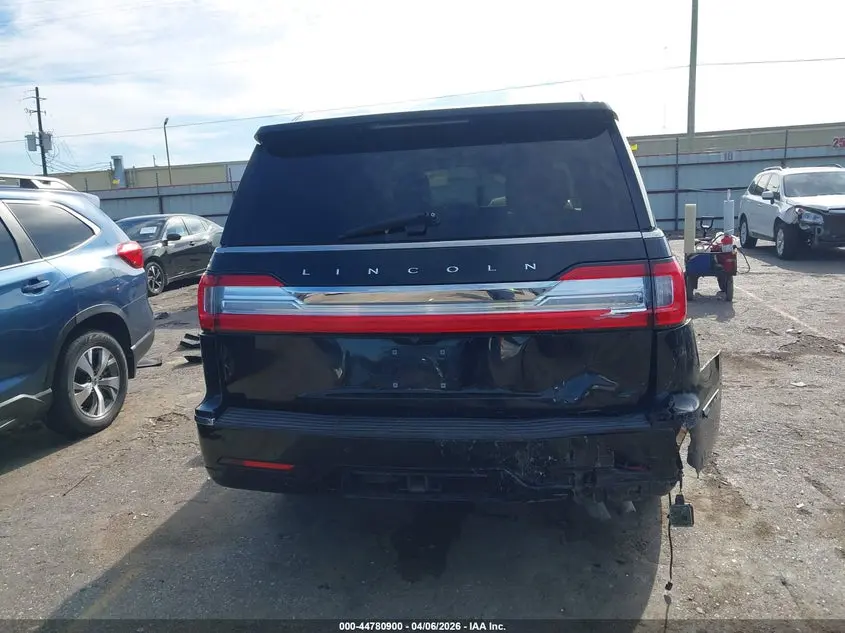 2018 LINCOLN NAVIGATOR SELECT