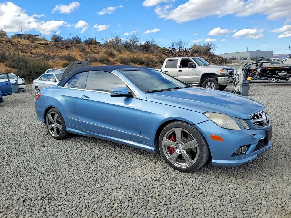 2011 MERCEDES-BENZ E 550  