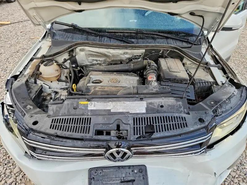 2016 VOLKSWAGEN TIGUAN S  