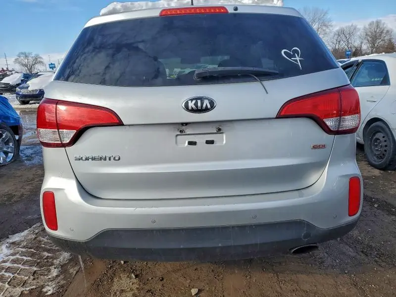 2014 KIA SORENTO LX  