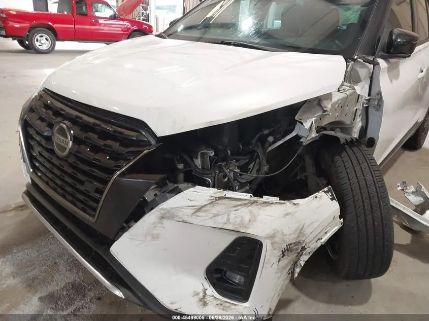 2021 NISSAN KICKS SR XTRONIC CVT