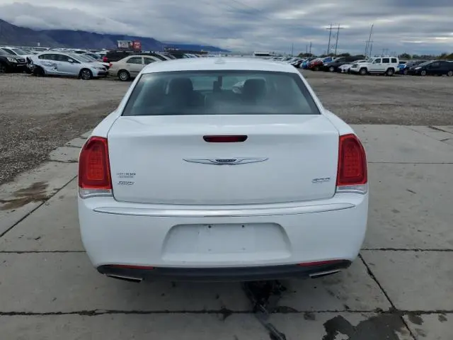 2019 CHRYSLER 300 LIMITED  