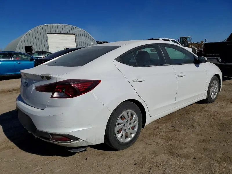 2019 HYUNDAI ELANTRA SE  