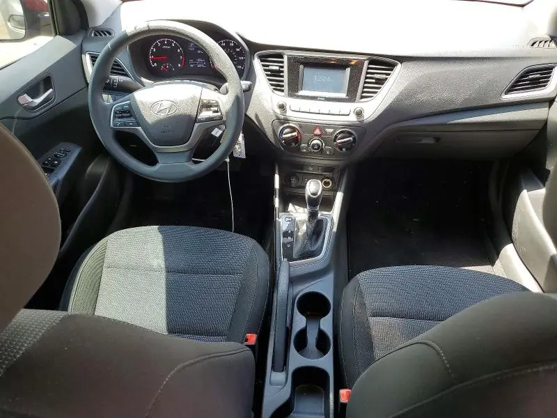 2021 HYUNDAI ACCENT SE  