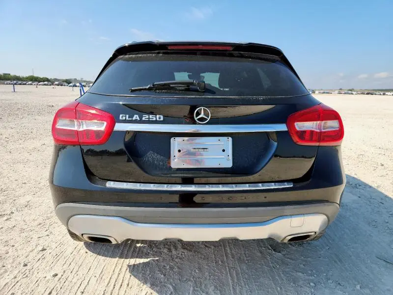 2018 MERCEDES-BENZ GLA 250  