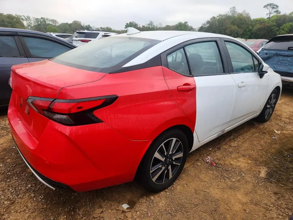 2023 NISSAN VERSA SV  