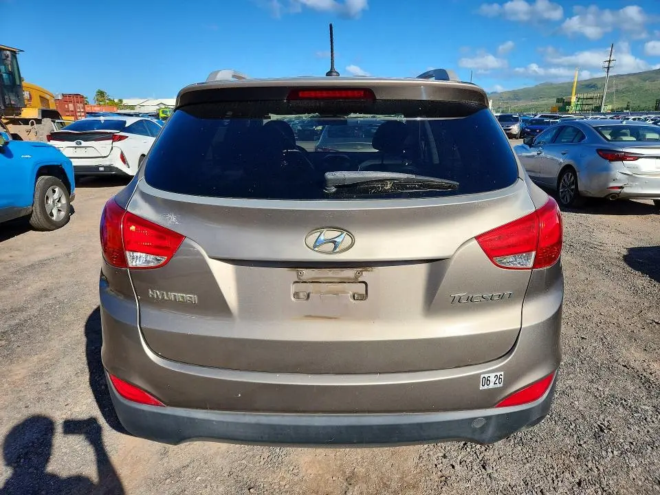 2011 HYUNDAI TUCSON GLS  