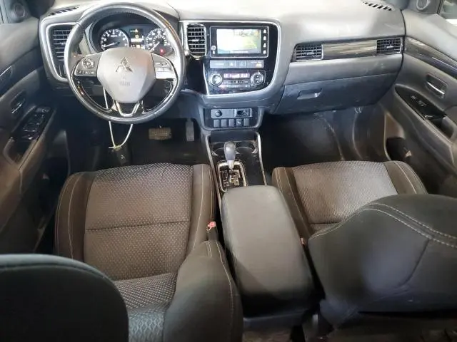 2018 MITSUBISHI OUTLANDER SE  