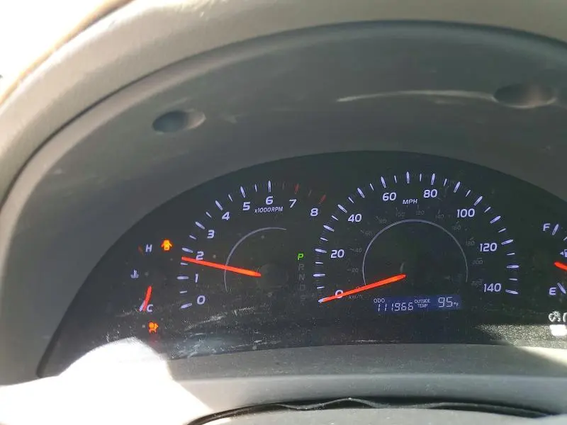 2011 TOYOTA CAMRY LE  