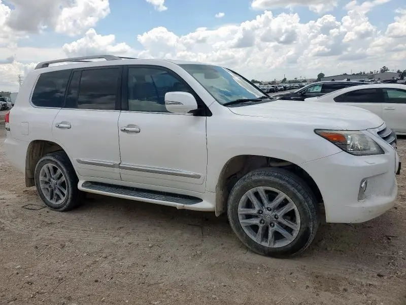 2015 LEXUS LX 570  