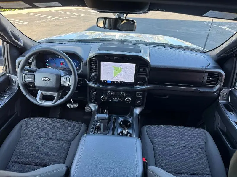2024 FORD F150 XLT  