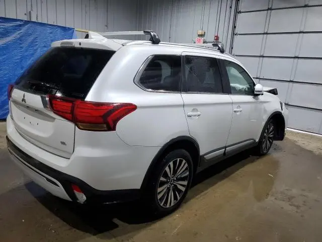 2020 MITSUBISHI OUTLANDER SE  