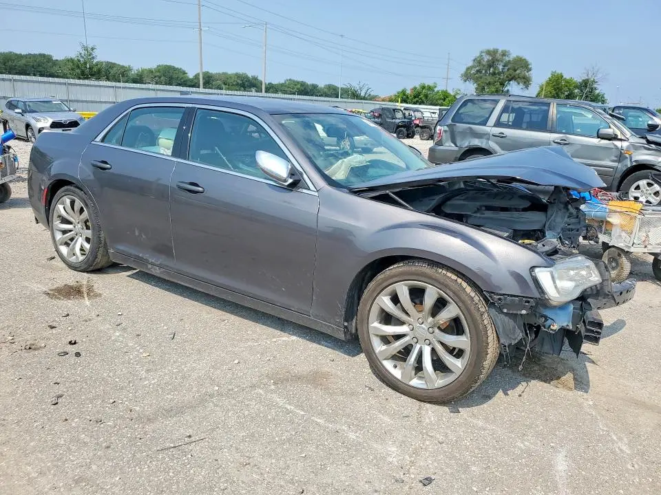 2019 CHRYSLER 300 TOURING  