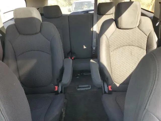 2010 CHEVROLET TRAVERSE LT  