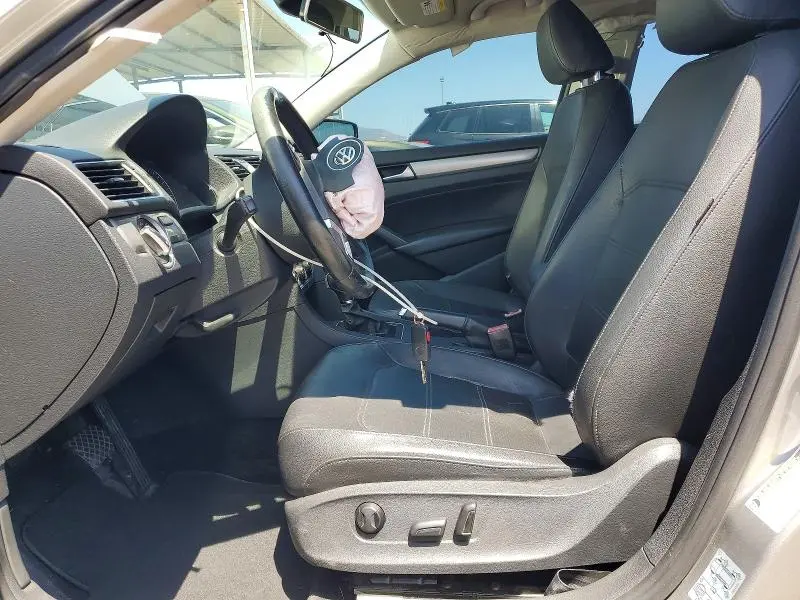 2014 VOLKSWAGEN PASSAT S  