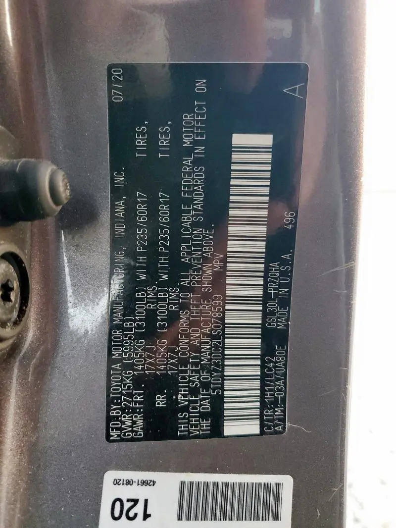 2020 TOYOTA SIENNA XLE  