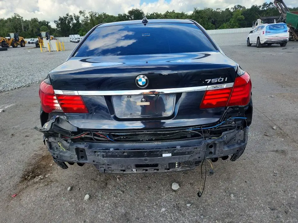 2013 BMW 750 I  
