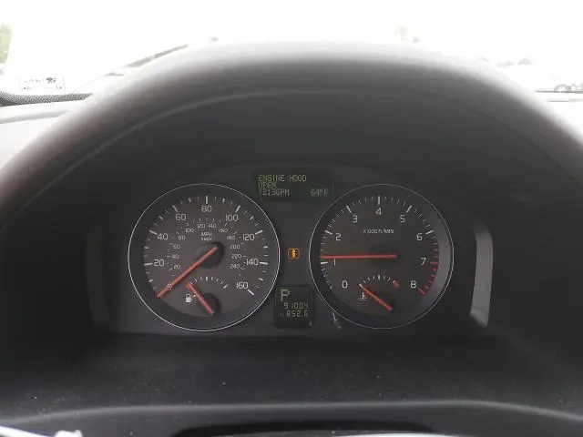 2010 VOLVO S40 2.4I  