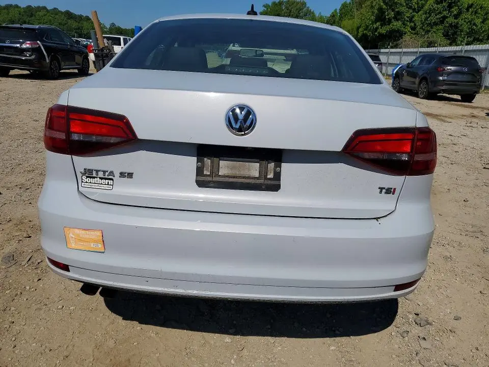 2017 VOLKSWAGEN JETTA SE  