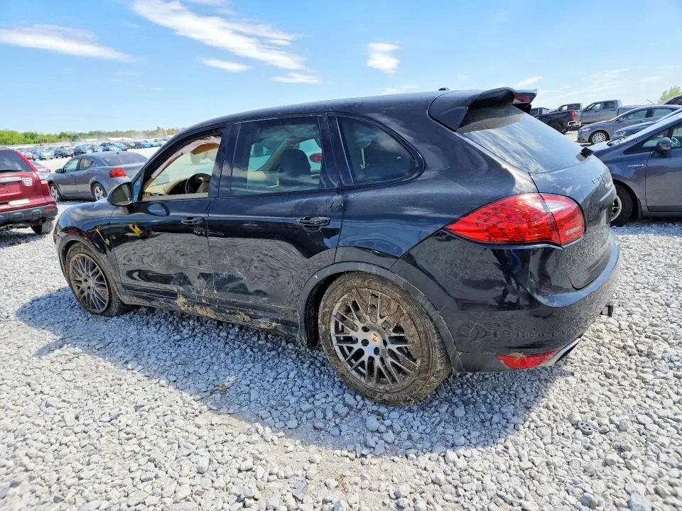 2014 PORSCHE CAYENNE S  