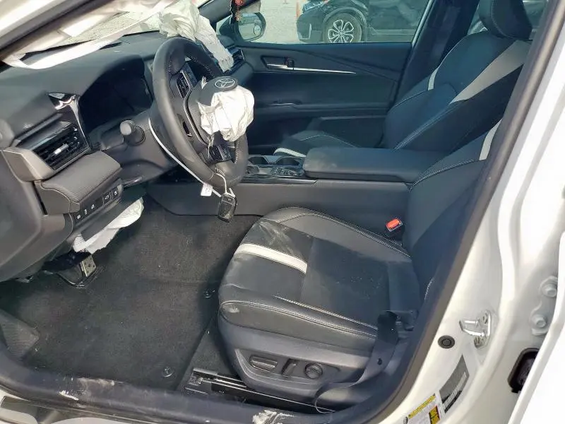 2025 TOYOTA CAMRY XSE  