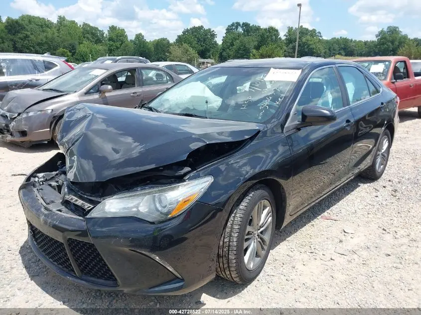 2017 TOYOTA CAMRY SE