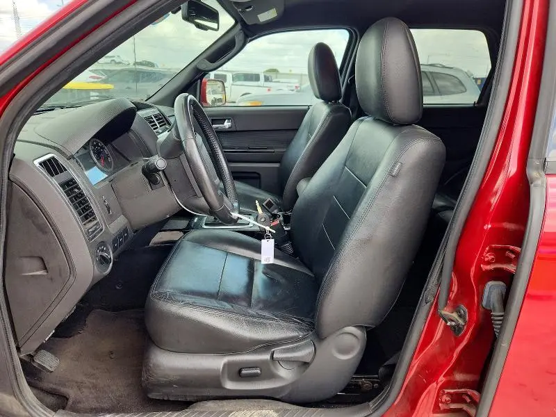 2011 FORD ESCAPE LIMITED  