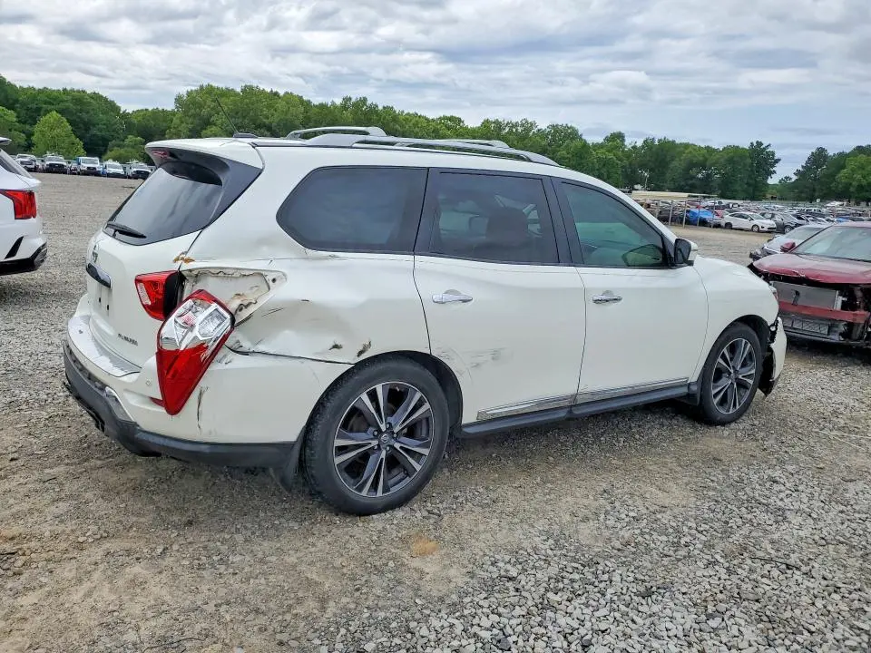 2017 NISSAN PATHFINDER PLATINUM  