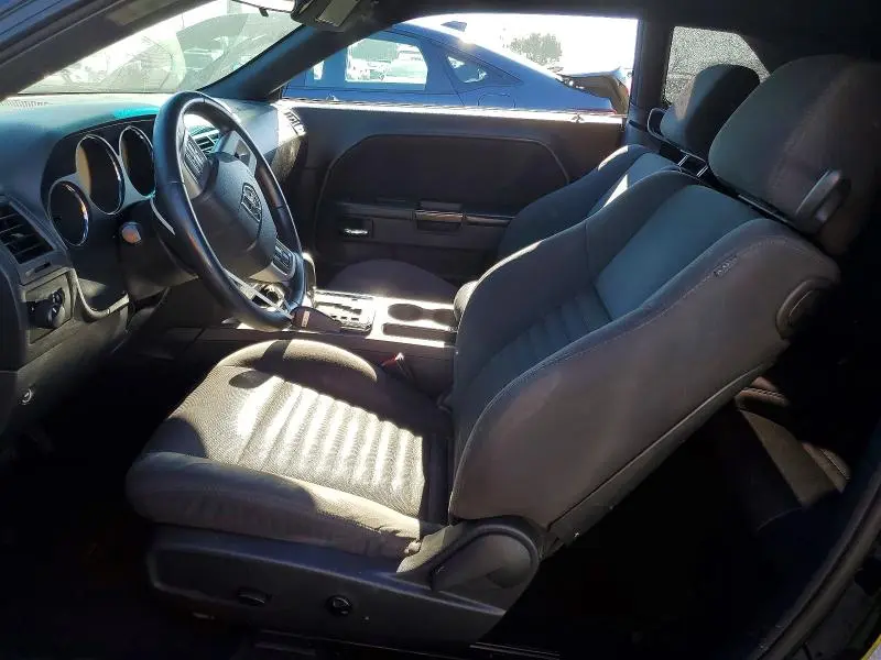 2013 DODG CHALLENGER