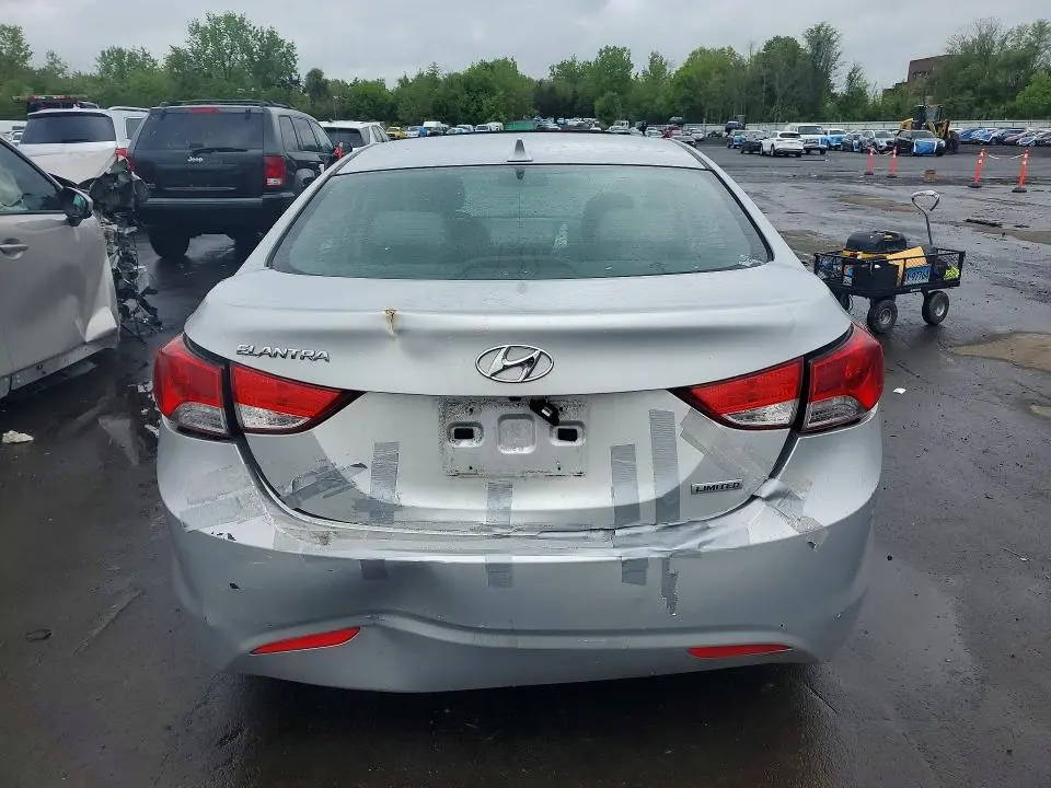 2013 HYUNDAI ELANTRA LIMITED  