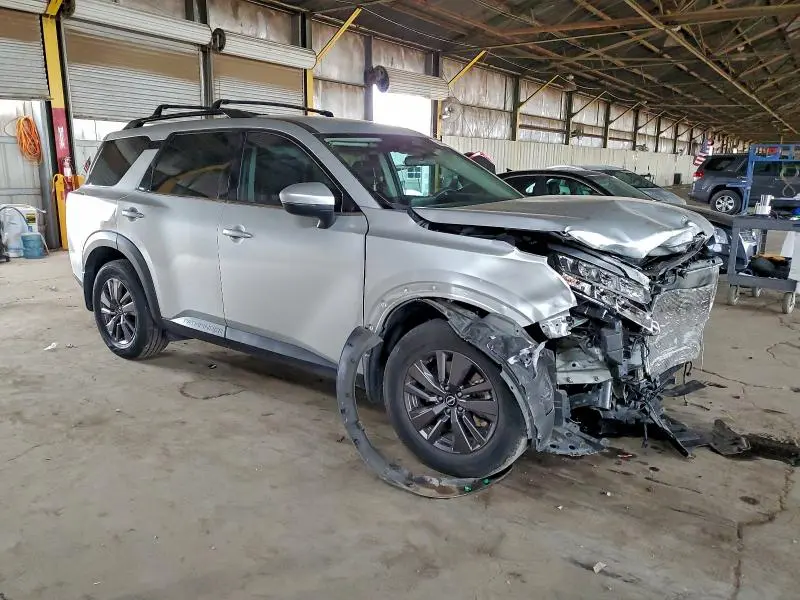 2022 NISSAN PATHFINDER SV  