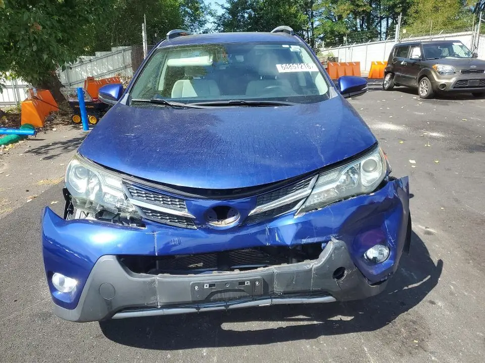 2015 TOYOTA RAV4 XLE  